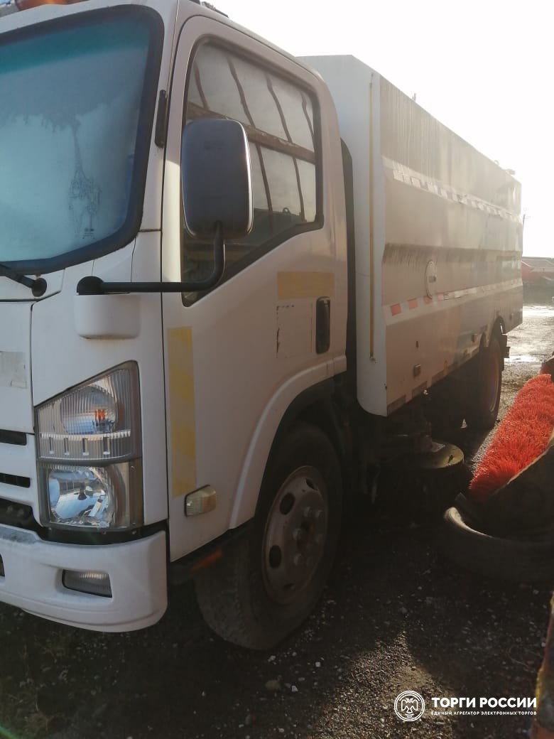 ранее бывшее в эксплуатации движимое имущество (автомобиль  спецназначения-вакуумно подметальная уборочная машина ISUZU CHD5100TXSE4).  | Ростовская область | Торги России